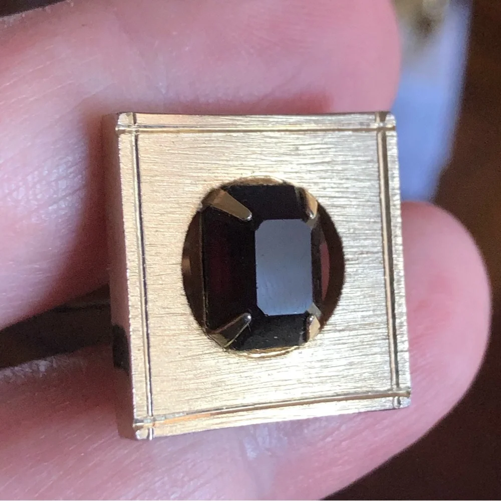 Vintage Dante emerald cut pyrope garnet cuff links